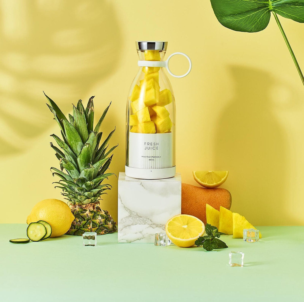 Portable blender bottle for making fresh smoothies